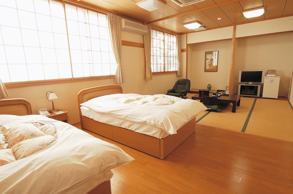 Watarase Onsen Hotel Yamayuri Hongu Exterior foto